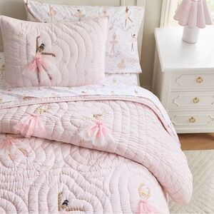 Pottery Barn Kids Ballerina Quilt TWIN new!